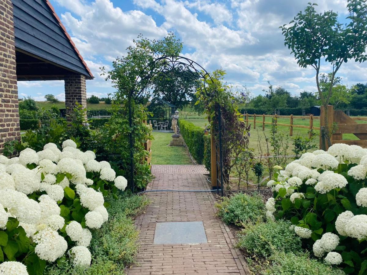 B&B Aasterbergerhoeve Echt Bagian luar foto